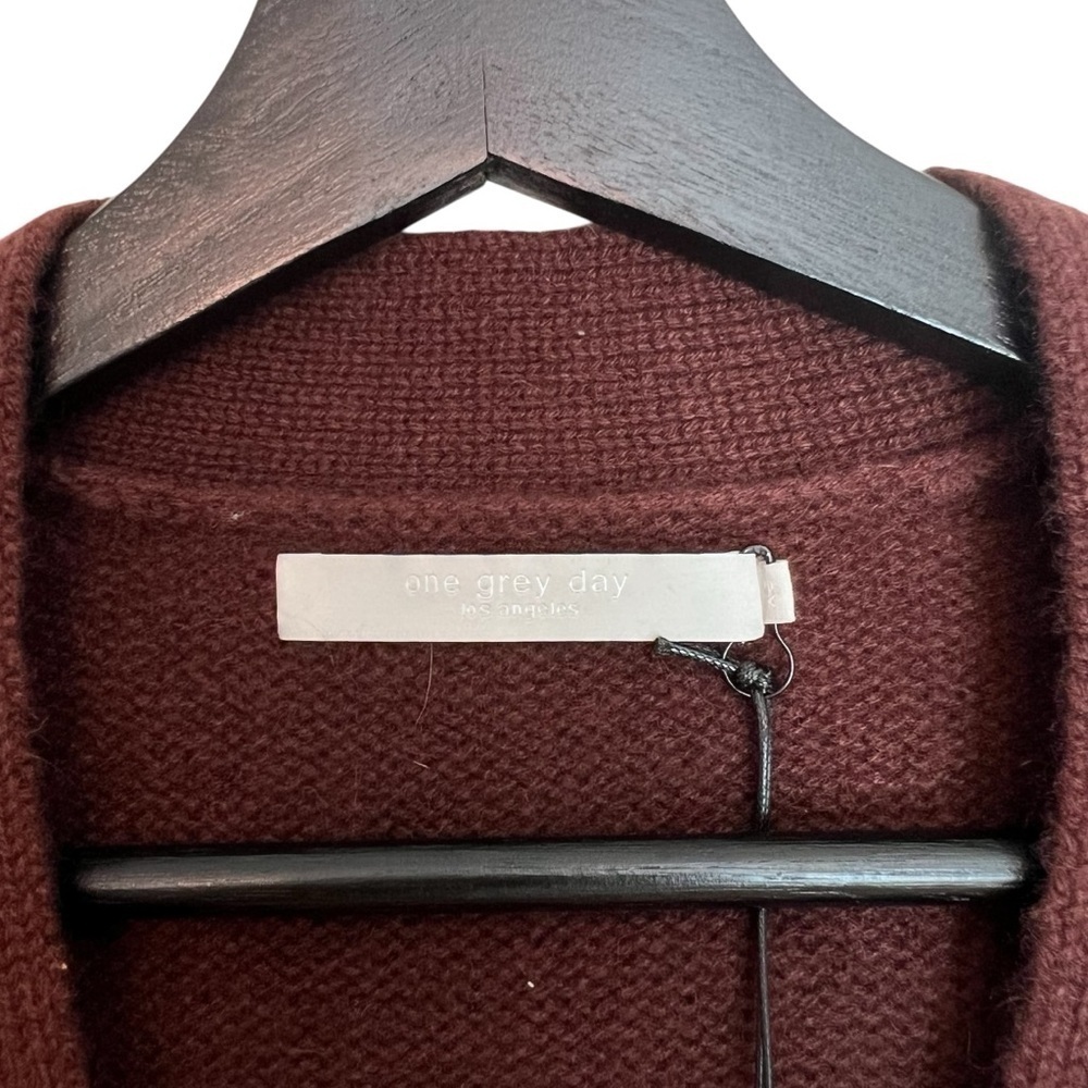 One Grey Day Curtis Cashmere Cardigan Cinnabar Brown X-Small NWT Minimalist Cozy - Picture 3 of 6